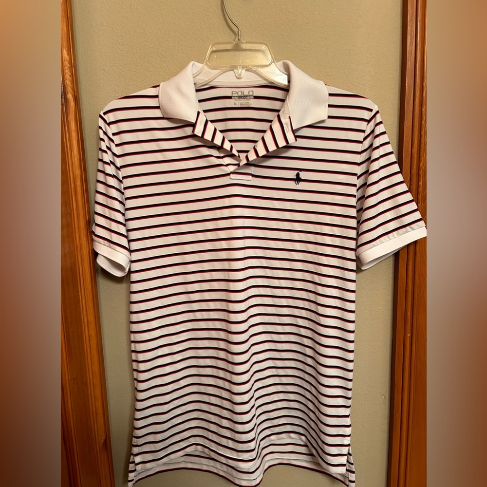 HARDLY WORN RAPLH LAUREN POLO SPORT SHIRT